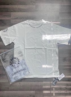 White Chrome tee size large