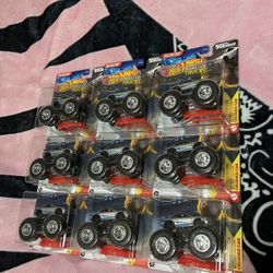 Hot Wheels Fast & Furious Nissan Skyline GTR R34 Monster Truck (9 pieces)