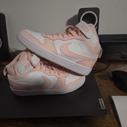 Brand New Nike Court Borough 2