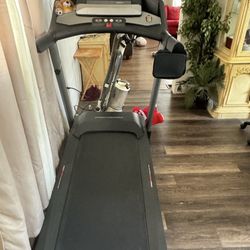 brand new Treadmill use once 