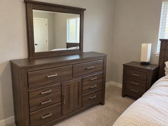 Dresser with Mirror and Nightstand Set