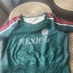 MEXICO shirt V Neck W/ Ruffles  Woman 