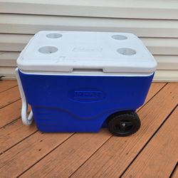 Coleman Rolling Cooler – Wheels + Cup Holders