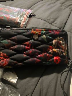 Cross body wallet purse