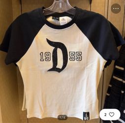 Disneyland x Her Universe Crop Raglan Ribbed Sequin Knit T-Shirt