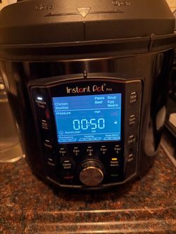 Instant Pot Pro 10-in-1 6 Qt Pressure Cooker - Excellent Condition