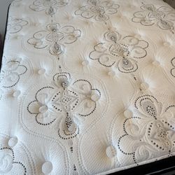 Ashley Chime Queen  12 Inch Hybrid Mattress 5 Months Old