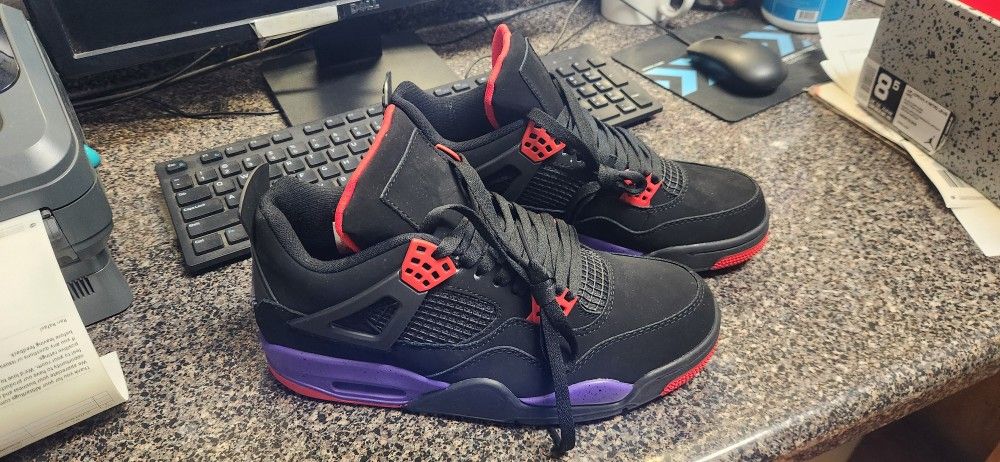 New Nike Air OVO Raptors Size 8.5 