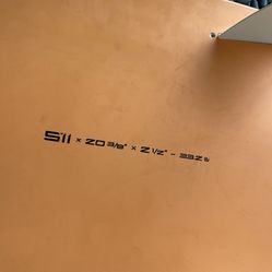 Torq 5’11 surfboard