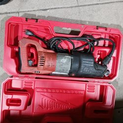 Milwaukee Adjustable And Rotating Sawzall 