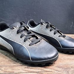 PUMA Black/White Spirit II IT KIDS Soccer Shoes, Sz. 1C