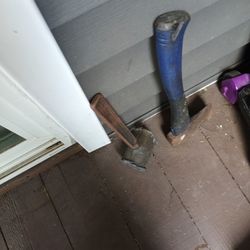 Lead Hammer .If You Can't UseThe Hammer Melt Down 4 Scrap.Lead Weights 