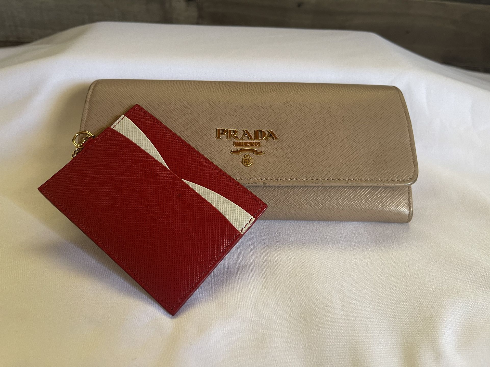 Powder Pink/fiery Red Saffiano Leather Card Holder