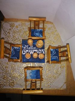DALLAS COWBOYS MINI TABLE WITH 4 CHAIRS