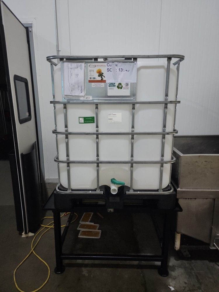 275 Gallon IBC Tote Container