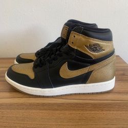 Jordan 1 High Metallic Gold 