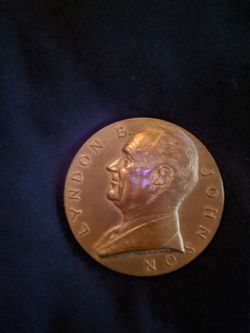 1963 Lyndon B. Johnson Medal.. Huge medallion Inauguration Bronze