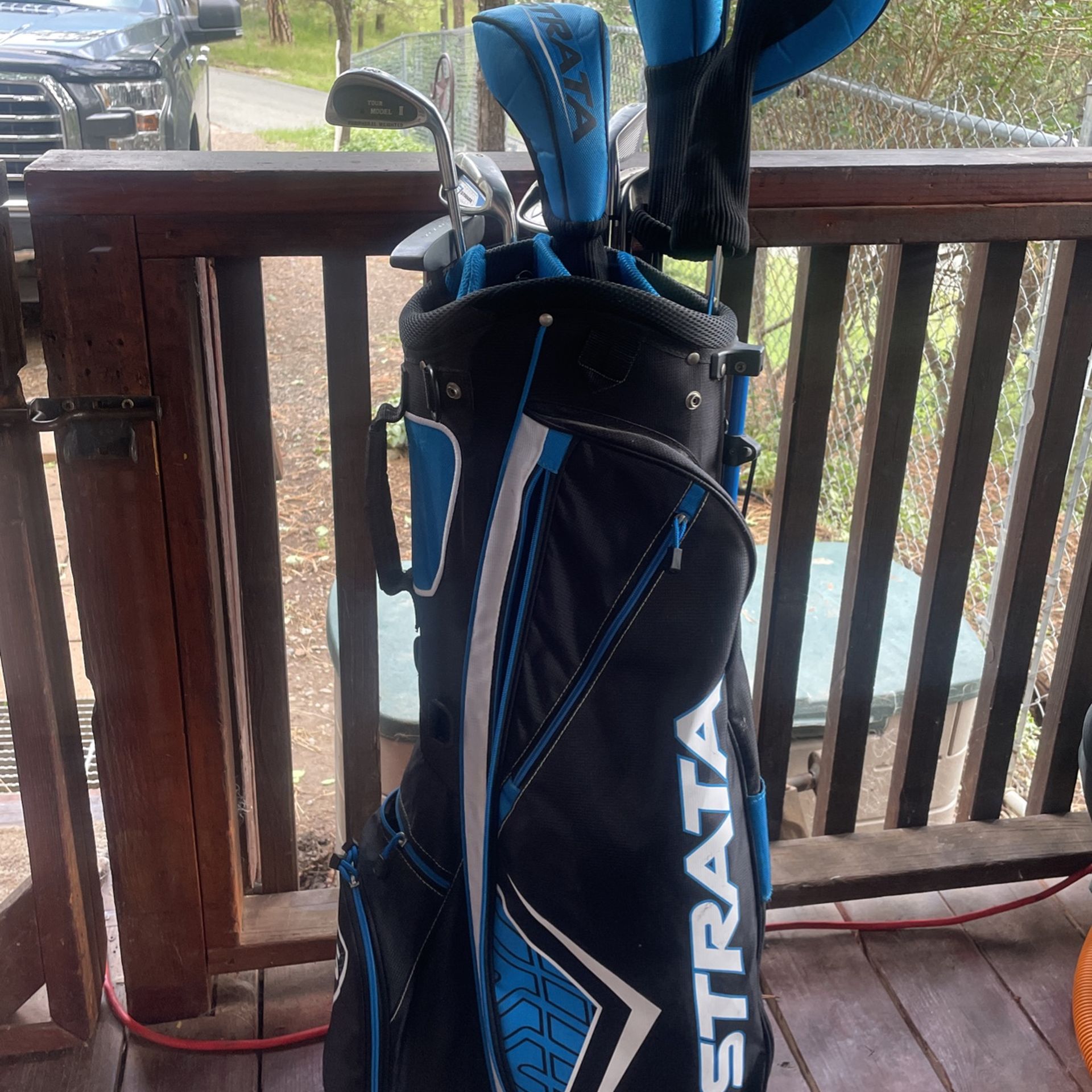 Callaway Golf Men's Strata Ultimate Complete Golf Set 