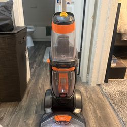 Bissell Capet shampooer