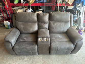Sofa recliners cloth material with power station in middle