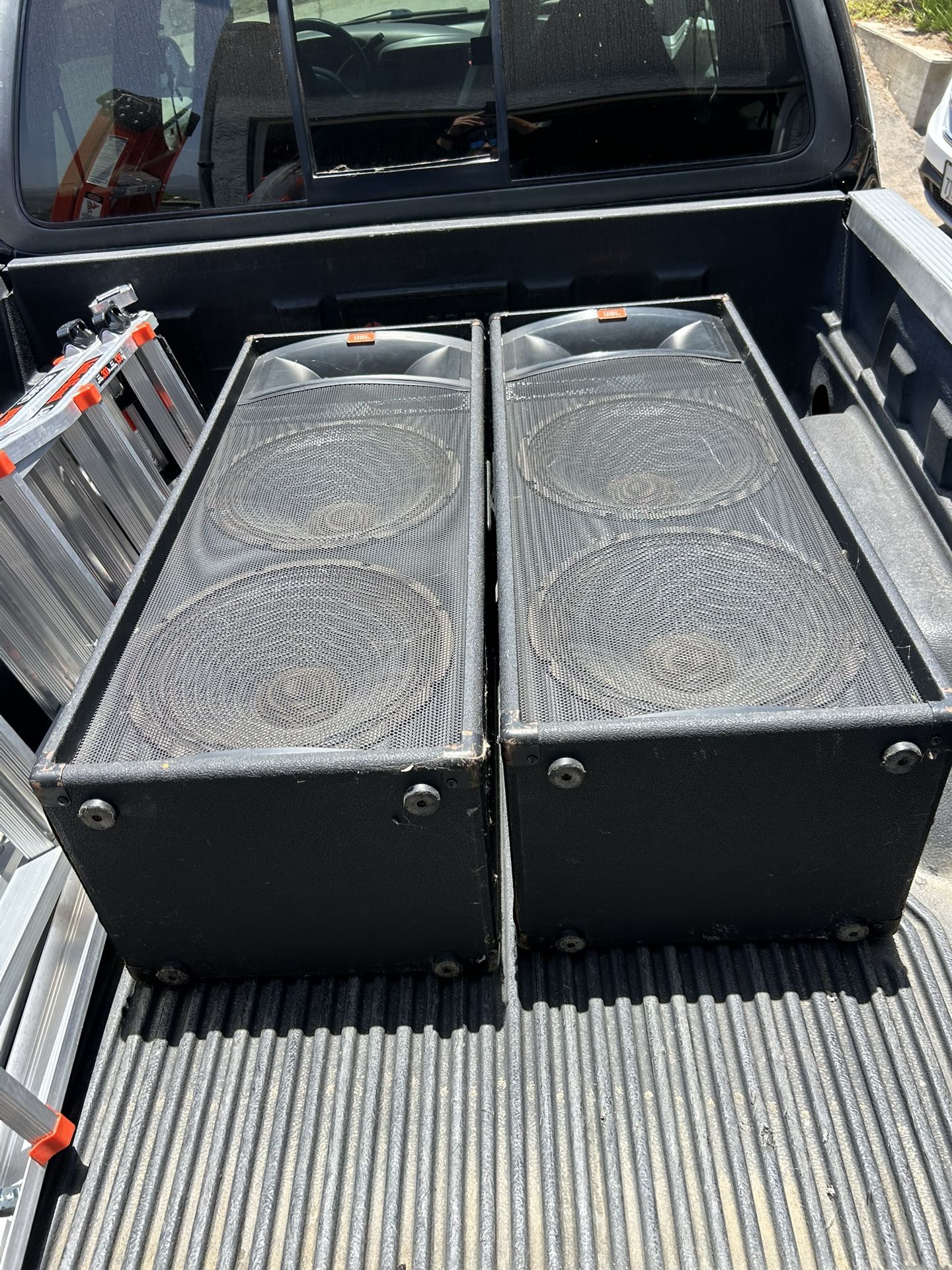 Concert Speaker Setup JBL, Mixer, Amp, Music