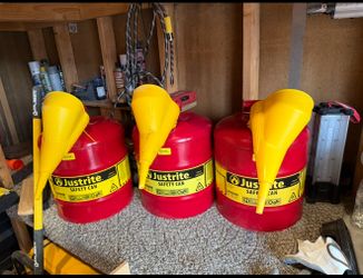 Botes Para Gasolina De 5 Gallones Nuevos