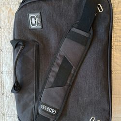 Ogio Laptop Messenger Bag (black)