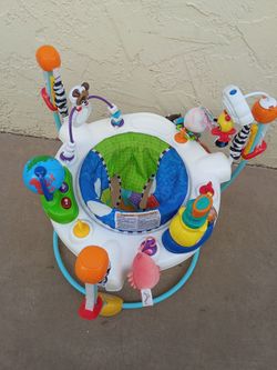 Baby bouncer