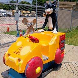 NICE Tom & Jerry Working Kiddie Ride!