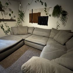 Cloud Couch - City Furniture 