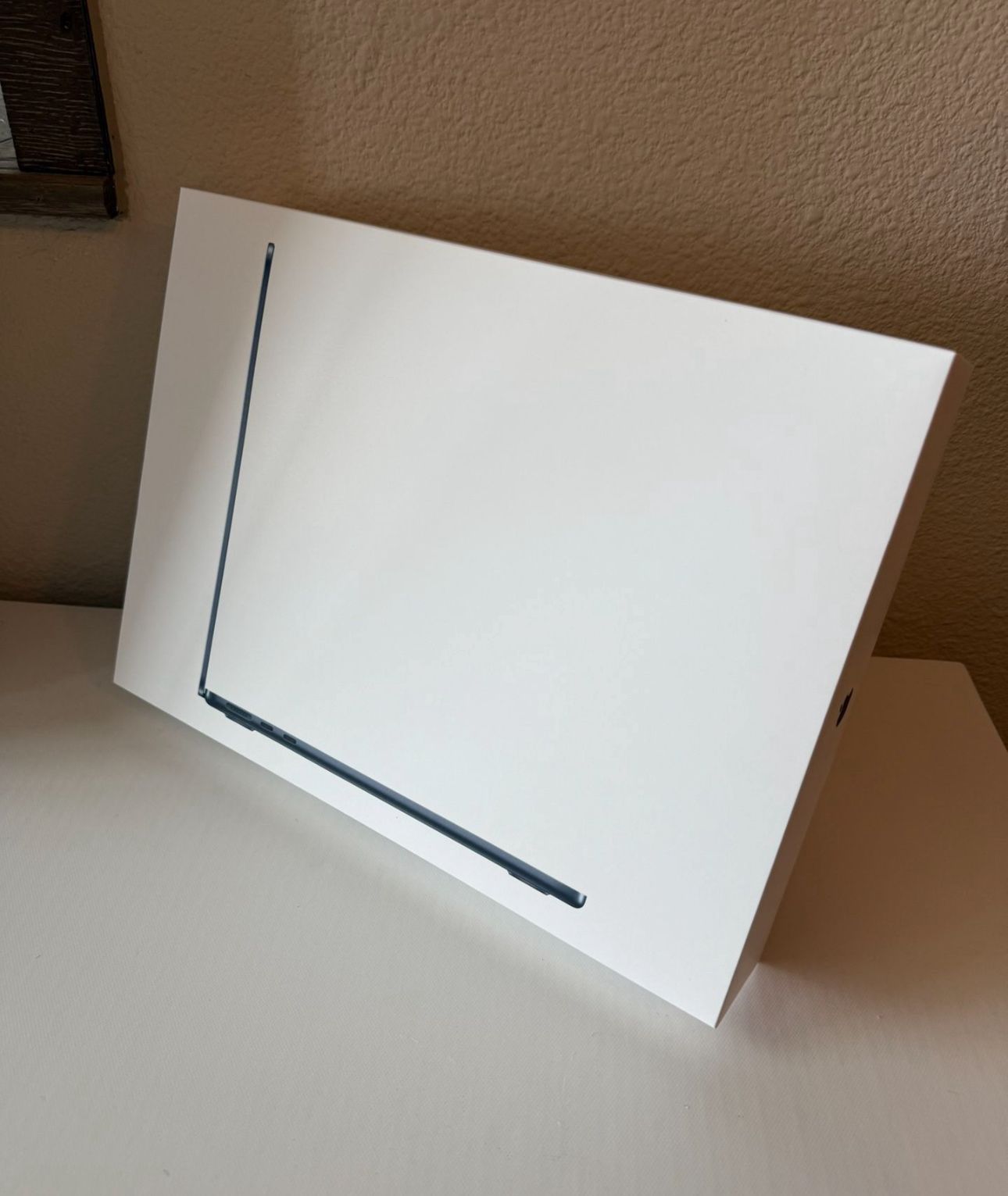 13” Apple MacBook Air laptop m4 chip 16gb 256gb