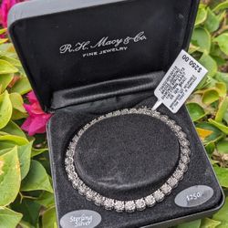 R.H. Macy R.H. Macy & Co. Fine Jewelry Diamond Bracelet

💎
