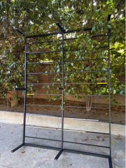 FREE Queen Bedframe*tonight 6/2 pickup yourself plz
