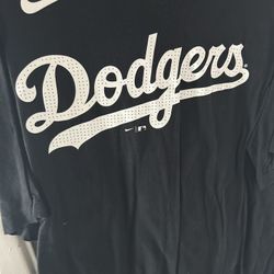 I Am Sale A Dodgers T-shirt 
