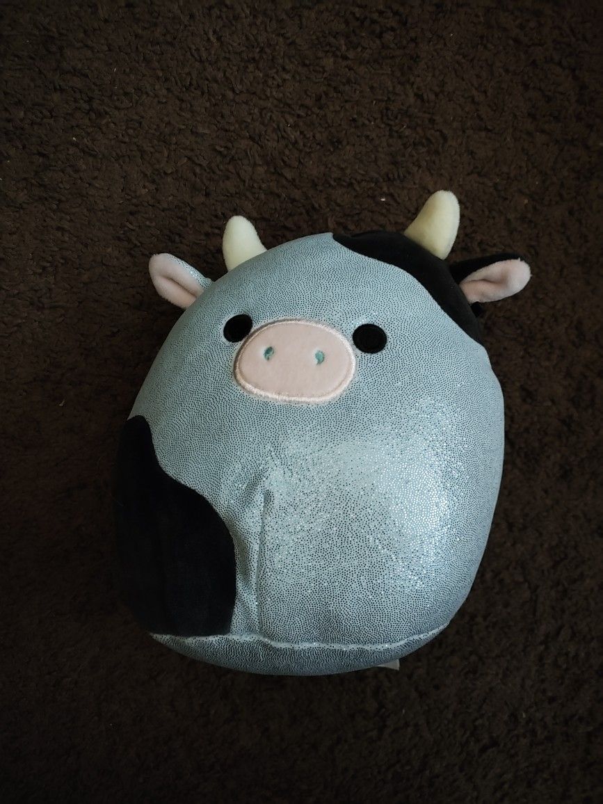 Plushie Squishmallow Cow