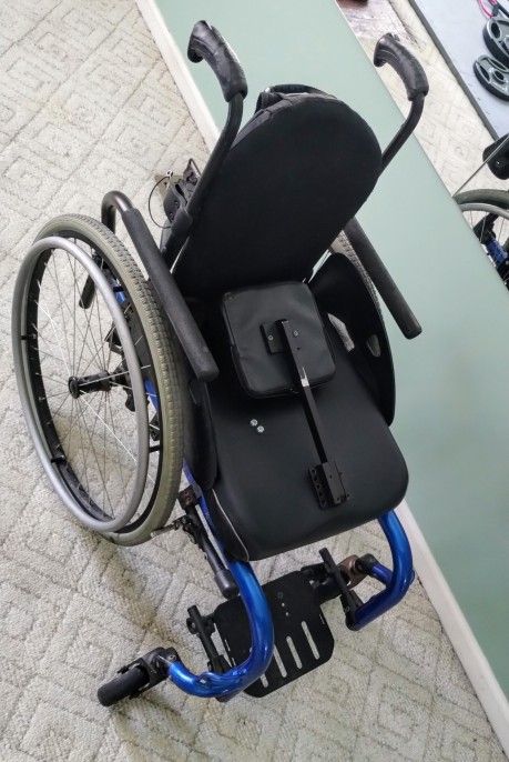 Pediatric Rogue Wheelchair