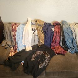 Bundle Of Hoodies, Longsleeve Shirts, Sweatshirts And Jean Jacket