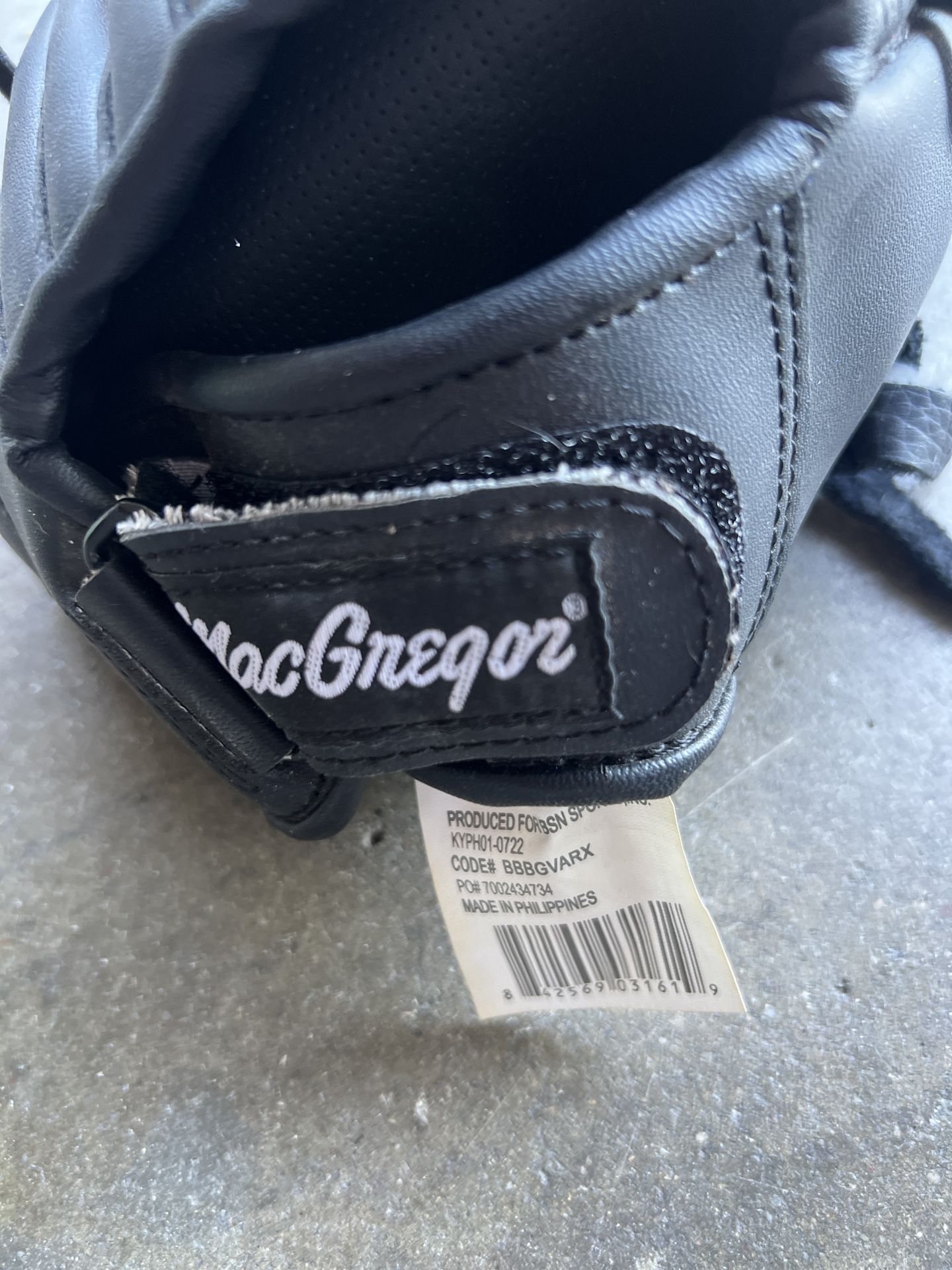 MacGregor 12” Fielding Glove