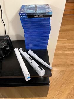 PS5 stands & PS4 empty cases free