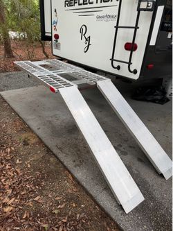 Small golf cart ramp