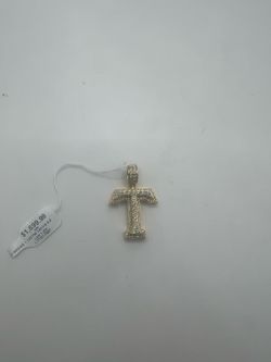 14KYG Pendant Cross with Diamonds