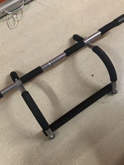 Pull Up Bar $15
