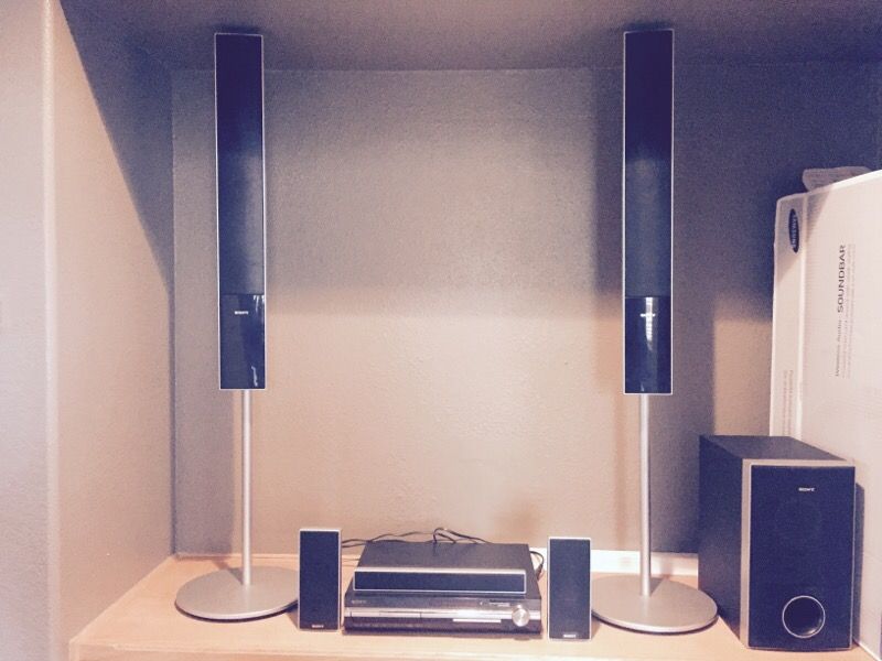 Sony DAV-FX500 5-Disk DVD Home Theater System