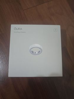 Oura Ring 4 Ceramic – Cloud White – Size 7 (Smart Ring)
