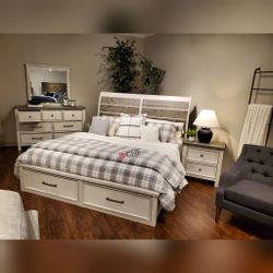 4 Piece Queen Size Bedroom Set ( Included bed frame , dresser,  mirror , nightstand )