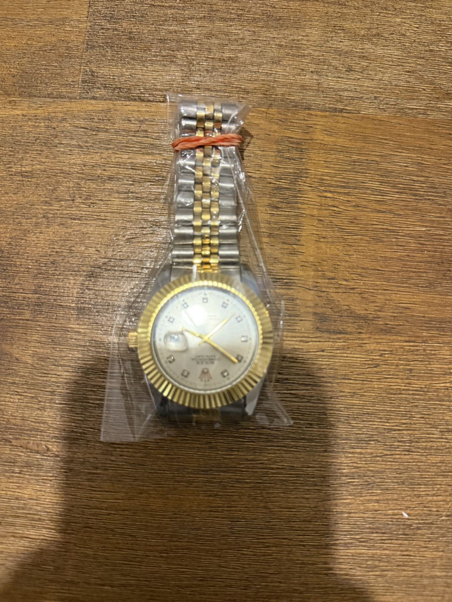 New Date just Men Bracelet Watch