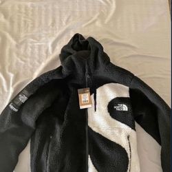 Supreme The North Face S Logo Fleece Jacket 