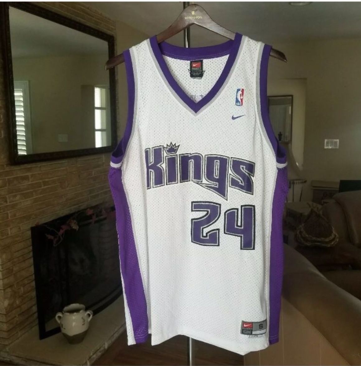Sacramento Kings Jersey Size XL