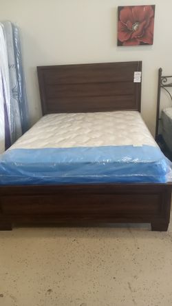 New Queen Size Bed and Mattress Set