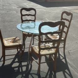 Table And Chairs 